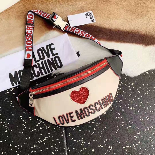 Túi bao tử Love Moschino